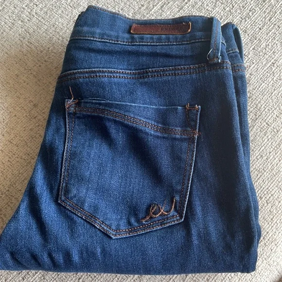 Express size 0 - Picture 2 of 2